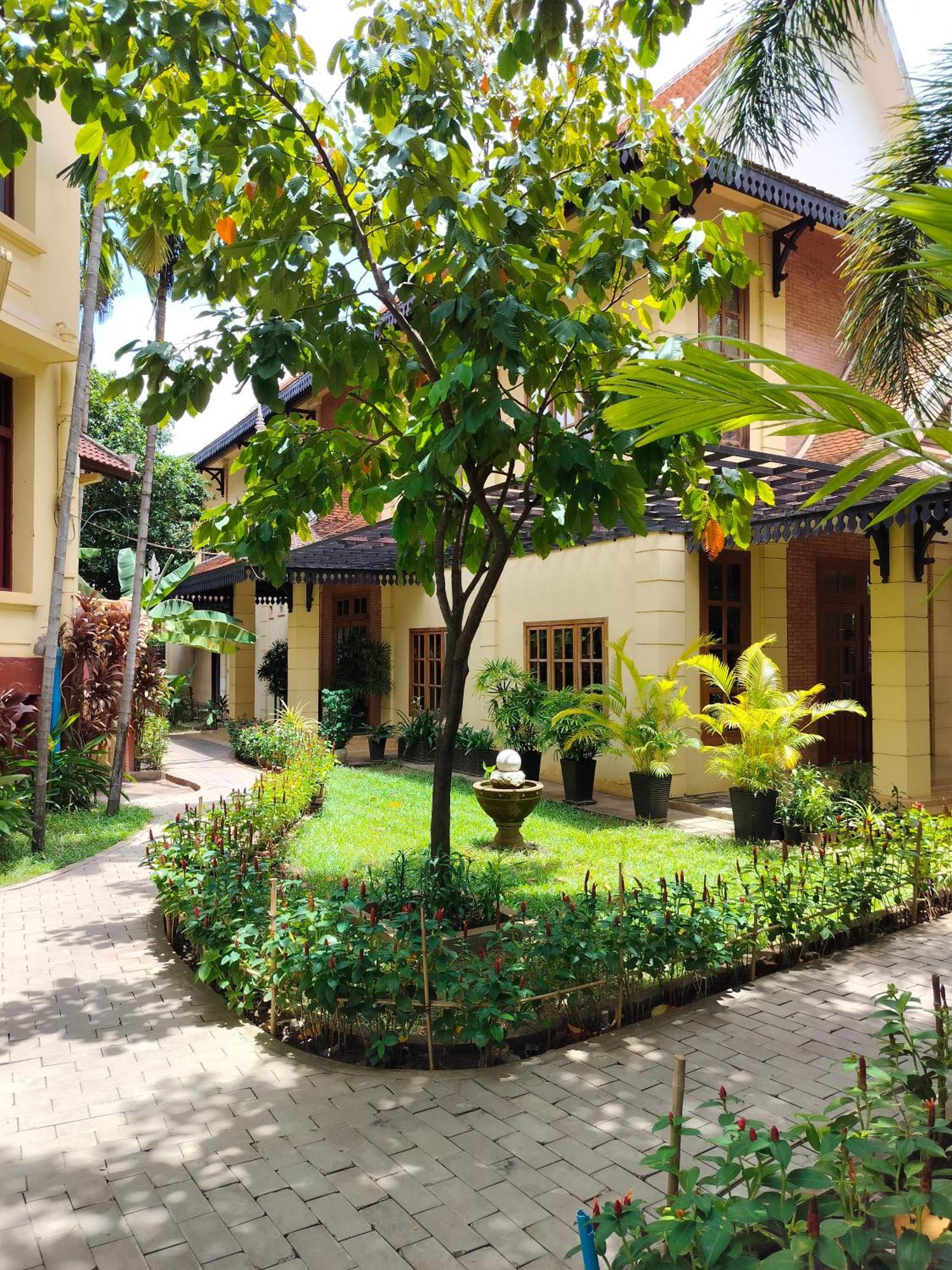 La Riviere D' Angkor Resort Siem Reap Exteriör bild